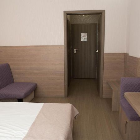 Отель Mini Elegant Киев Экстерьер фото
